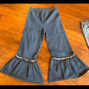 EUC size 10 Jelly The Pug denim ruffle pants.